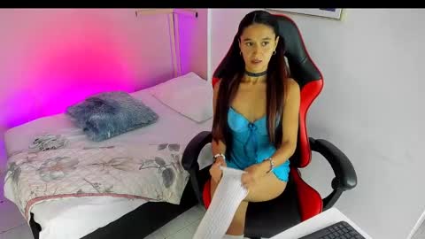 Mara online show from 09-19-25, 07:14