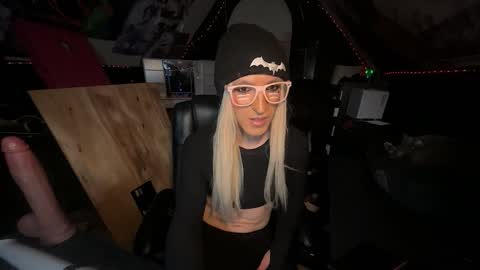 Snapshot of marajadexd chatting on 10-25-25, 09:06 mara jade online show from 10-25-25, 09:06