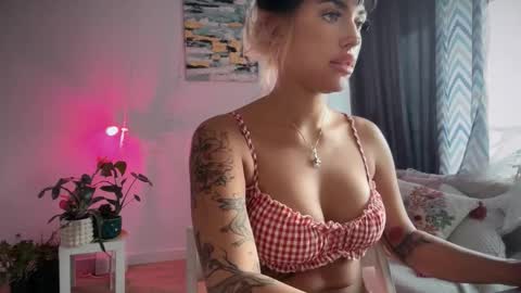 Snapshot of marakuia054 chatting on 10-07-25, 12:02 Marakuia online show from 10-07-25, 12:02