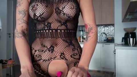 Snapshot of marakuia054 chatting on 11-19-25, 08:14 Marakuia online show from 11-19-25, 08:14