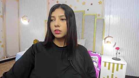 Maraluna online show from 10-04-25, 10:57