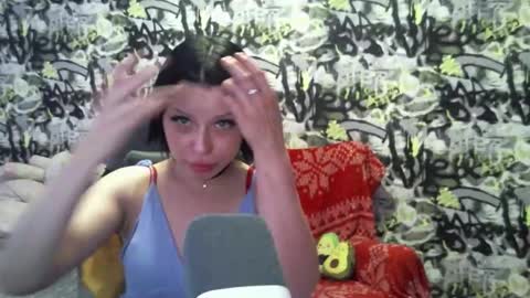 marble_kitten online show from 12-20-25, 11:28