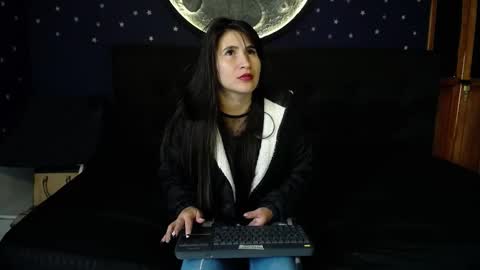 Snapshot of marcela72 chatting on 10-24-25, 01:51 marcela72 online show from 10-24-25, 01:51