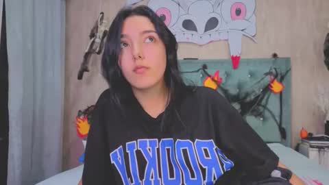 Snapshot of marcelaa_fox chatting on 10-29-25, 09:05 Marcela online show from 10-29-25, 09:05