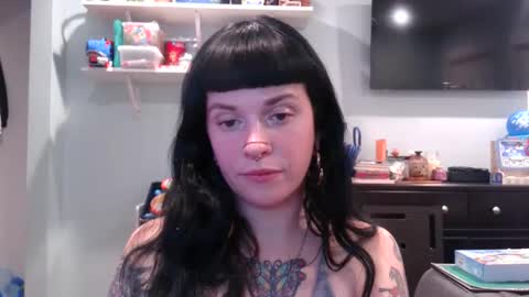 MarcelineAltaria online show from 01-29-25, 06:12