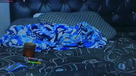 marcelo_boy online show from 12-14-25, 03:45