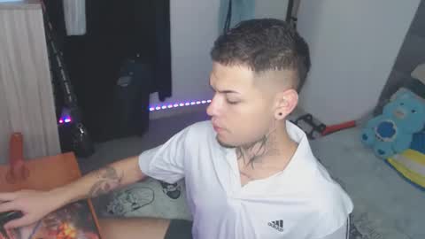 Snapshot of marcelo_m1lk chatting on 10-10-25, 05:39 marcelo_m1lk online show from 10-10-25, 05:39