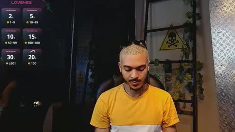 Snapshot of marcusrain_ chatting on 02-09-26, 12:25 Marcus online show from 02-09-26, 12:25