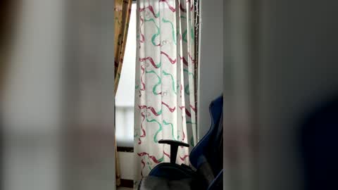 Snapshot of marcuswildx chatting on 12-04-25, 12:36 marcus online show from 12-04-25, 12:36