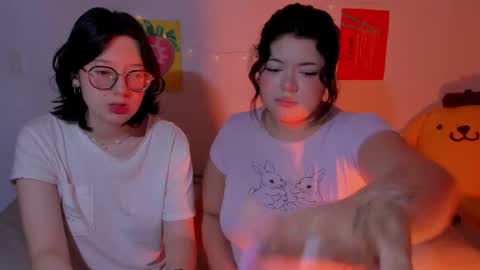 Snapshot of marcy_grey chatting on 11-19-25, 01:38 danna online show from 11-19-25, 01:38