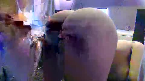 mareeng online show from 10-21-25, 07:42