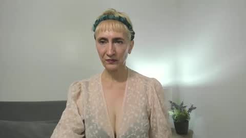 margaretmature online show from 09-12-25, 12:05