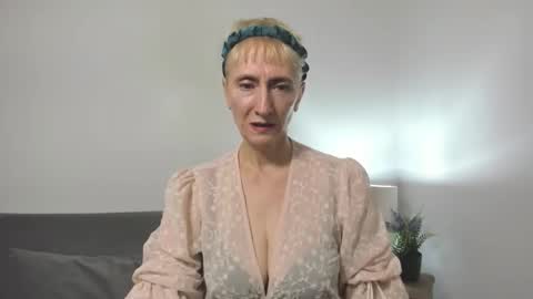 margaretmature online show from 09-19-25, 12:06