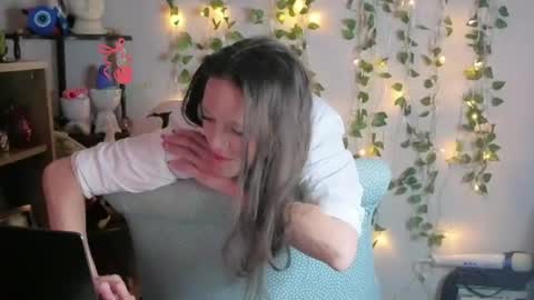 Margaux Savant online show from 09-12-25, 05:07