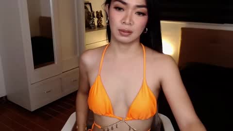 Snapshot of margawilliams chatting on 11-25-25, 08:25 Marga Williams online show from 11-25-25, 08:25