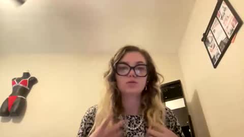 Snapshot of margoheaven chatting on 12-18-25, 05:30 margoheaven online show from 12-18-25, 05:30