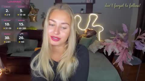 Snapshot of margosugar chatting on 10-23-25, 06:13 MargoSugar online show from 10-23-25, 06:13