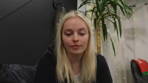 margot_robbie7 online show from 01-14-25, 05:19
