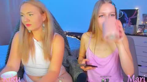 Kiku and Marii - online show from 09-11-25, 05:24