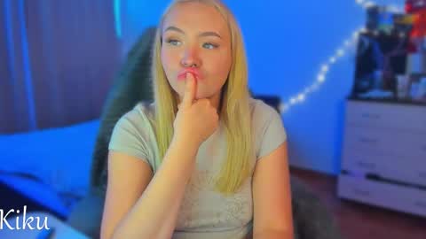 Kiku and Marii - online show from 10-10-25, 12:42