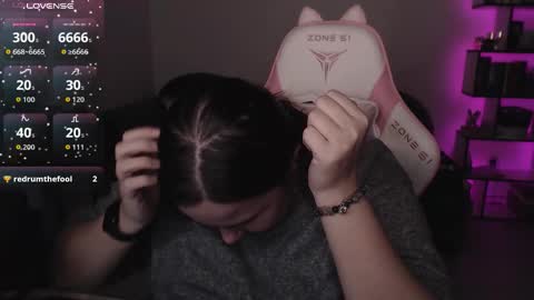 mari moore online show from 10-19-25, 05:13