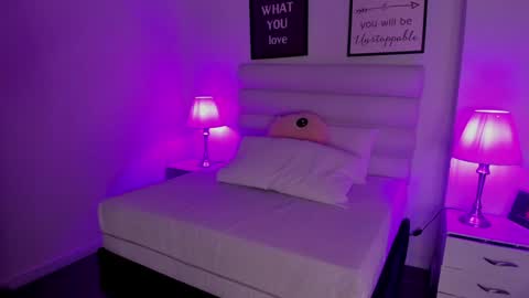 mari_salgado online show from 12-09-24, 02:49