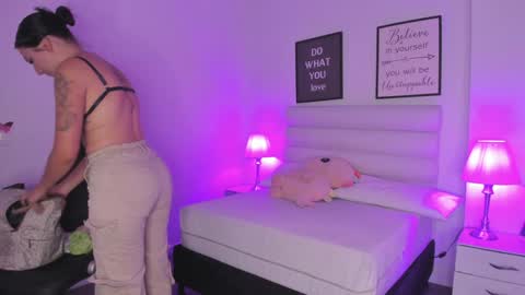 mari_salgado online show from 12-14-24, 06:20