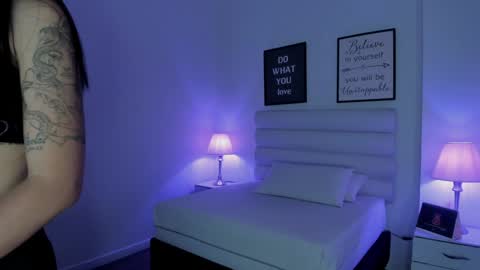 mari_salgado online show from 01-11-25, 11:23