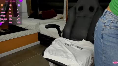 mari_salgado online show from 01-30-25, 11:33