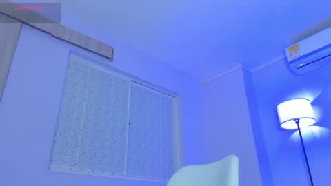 Snapshot of mari_sweeet chatting on 09-21-25, 06:48 Meli-Mari online show from 09-21-25, 06:48