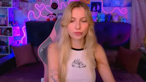 Maria online show from 10-17-25, 03:42