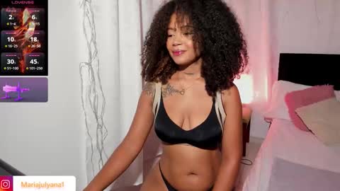 Snapshot of maria_julyana chatting on 11-23-25, 05:51 V A N E S S A online show from 11-23-25, 05:51