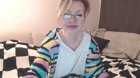 Mari online show from 02-12-25, 07:13