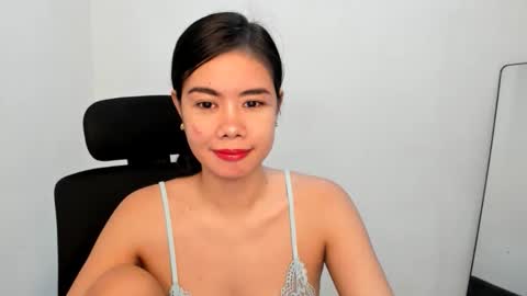 mariacarmi online show from 12-18-25, 04:02