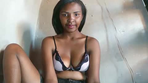 Maria online show from 12-22-25, 05:26