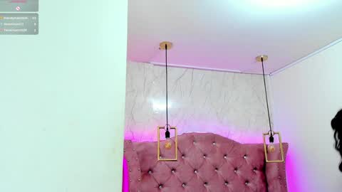 Snapshot of mariam__cute chatting on 12-21-24, 01:15 online show from 12-21-24, 01:15