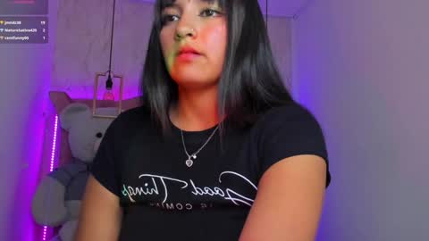 Snapshot of mariam__cute chatting on 01-12-25, 10:54 online show from 01-12-25, 10:54