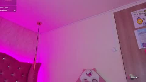 Snapshot of mariam__cute chatting on 01-25-25, 03:20 online show from 01-25-25, 03:20
