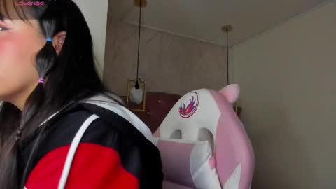 Snapshot of mariam__cute chatting on 02-15-25, 06:55 online show from 02-15-25, 06:55
