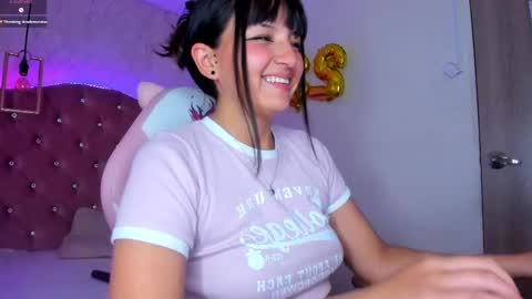 Snapshot of mariam__cute chatting on 03-08-25, 08:35 online show from 03-08-25, 08:35