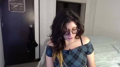 Mariana online show from 11-23-25, 09:25