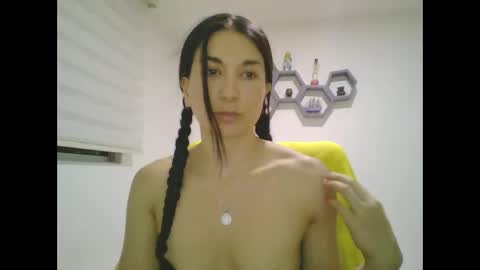 Snapshot of mariana96_ chatting on 02-21-26, 04:24 Mariana online show from 02-21-26, 04:24