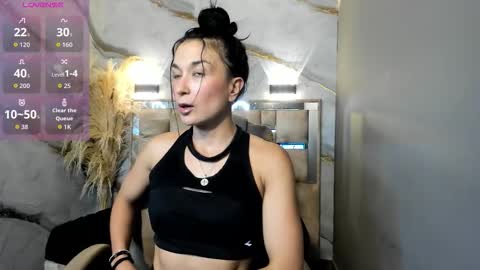 Snapshot of mariana96_ chatting on 03-13-26, 04:02 Mariana online show from 03-13-26, 04:02