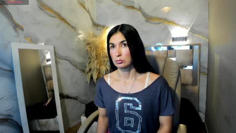 Snapshot of mariana96_ chatting on 03-27-26, 10:59 Mariana online show from 03-27-26, 10:59