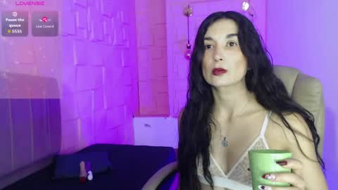 Snapshot of mariana96_ chatting on 04-16-26, 04:19 Mariana online show from 04-16-26, 04:19