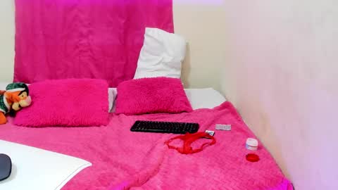 mariana_16_ online show from 02-12-25, 09:54