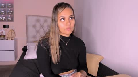 Mariana Roe online show from 12-10-24, 03:52