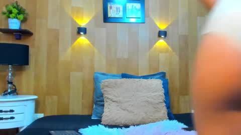 Mariana Angel online show from 02-11-25, 01:20