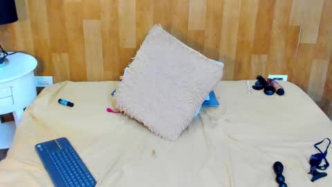 Mariana Angel online show from 02-25-25, 07:14