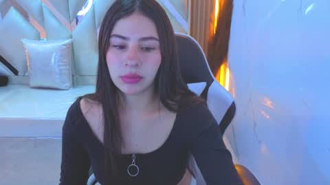 Mariana  online show from 09-12-25, 01:00